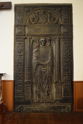 Dalle funéraire de l'abbé Philippe d'Orjo