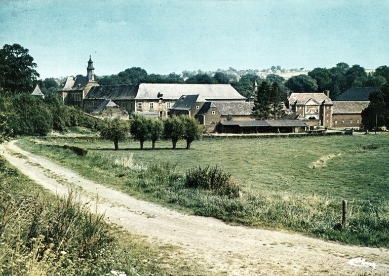 Photos et cartes postales anciennes