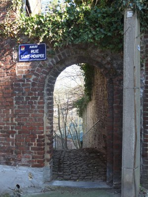 La rue Saint-Pompée