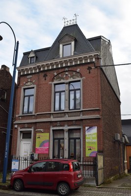 Frises décoratives en céramique
