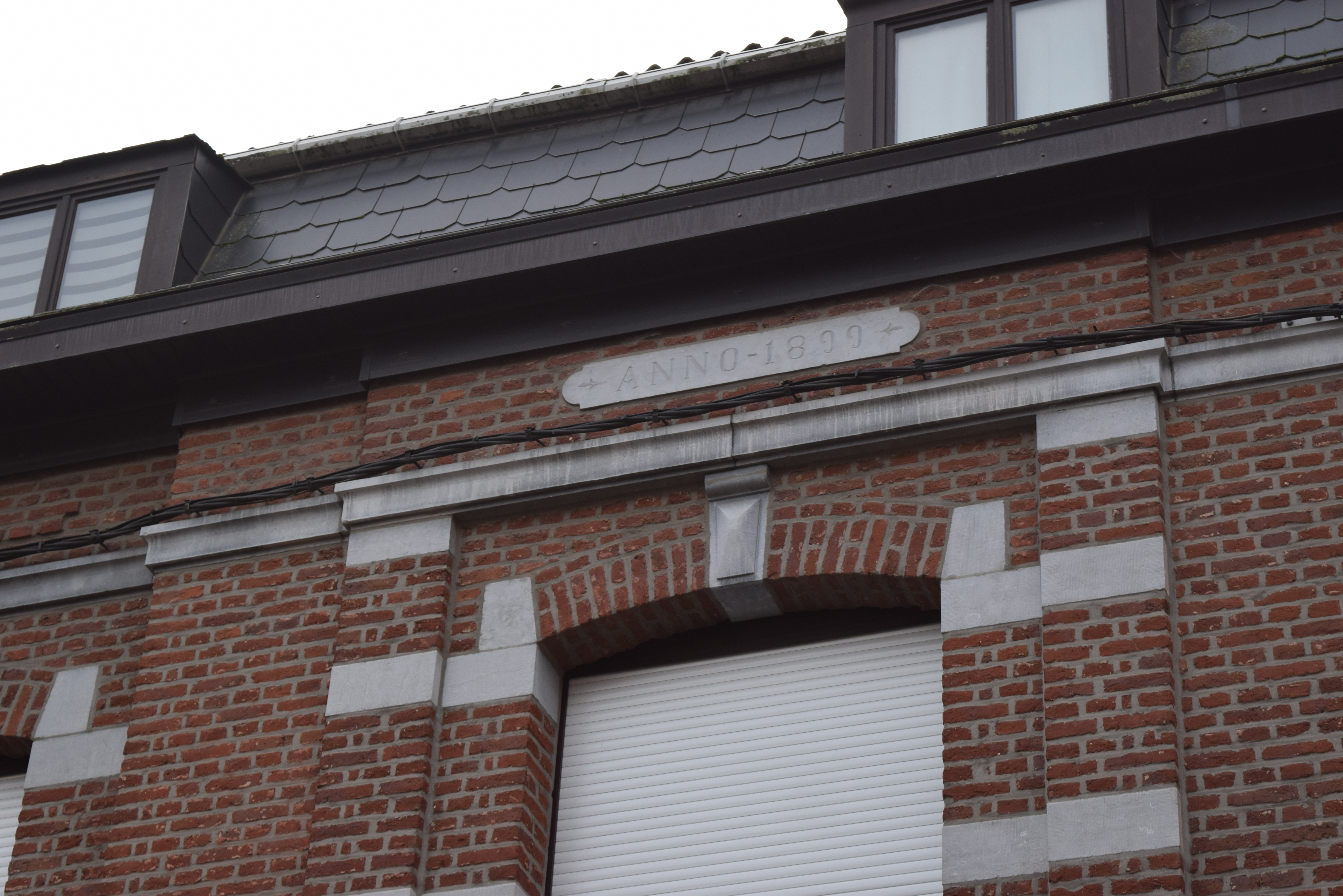Rue de Biber 38 enseigne année.JPG