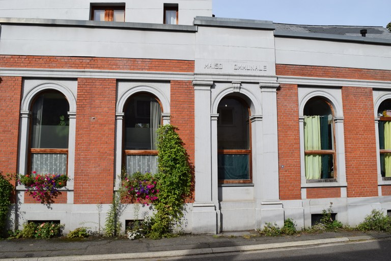 La maison communale d'Ombret
