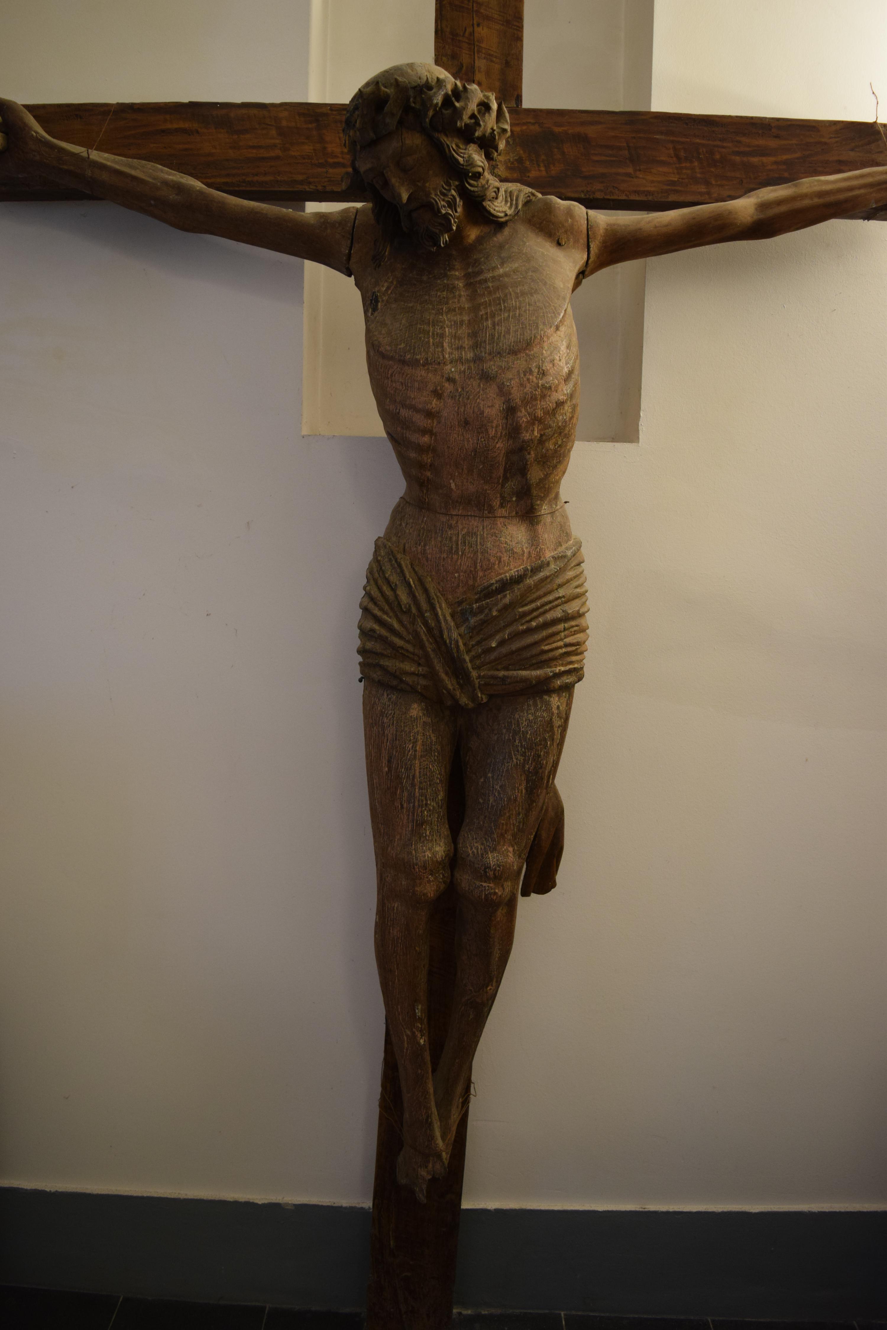 Crucifix de l'hôpital des pauvres (5).JPG