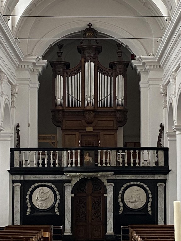 L'orgue de la Collégiale Saint-Georges et Sainte-Ode