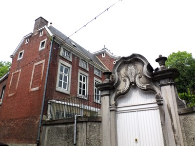 Le portail de la maison Gossuart