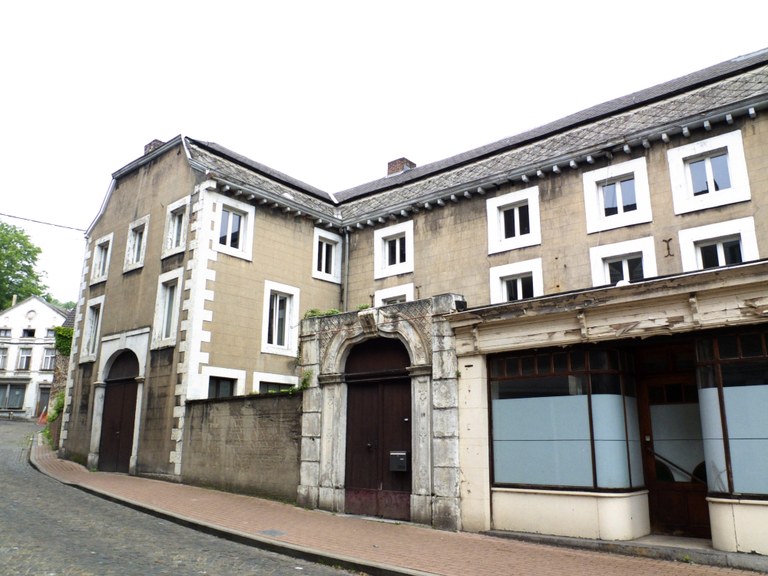 Le portail de la maison Grégoire